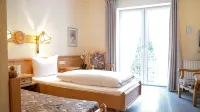 Waldhotel Twiehaus Garni - Pensions