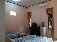 Hotel Putra Sindang Asih - 2-Star
