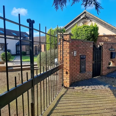 Massive 4 bed with countryside views in Peterborough