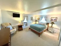 Charming 2-bedroom cottage in fabulous Harwich with WiFi, AC - Homestays