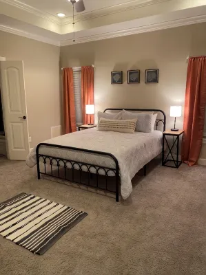 Luxury Escape close to Pinnacle Hills Promenade