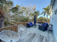 Beach House Anna Maria Island, FL - 1 block to beach!