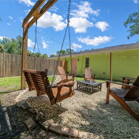 NEW Listing Discount! • Near Manatees & Springs
