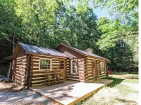 Creek side Log Cabin with hot tub in White Sulphur Springs WV - 3-Sterne
