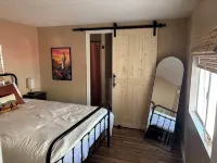 Parker Sun Daze Getaway.  Sleeps 7, Boat Parking + BBQ. Close to Free Boat Ramp - Wifi