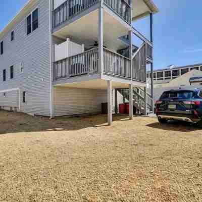 Cozy Beach Rental Hotel Exterior