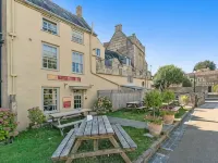 The Ancient Gatehouse & Rugantino Restaurant Hotels in Wells
