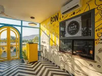 Shalom Backpackers Jaipur Hotels near Pink Square Mall