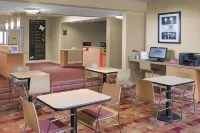 Towneplace Suites by Marriott Lake Jackson Clute - parking