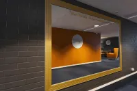 Hotel Golden Circle Suites - 4-Star