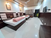 Cottage Club Inn - Airport Shuttle