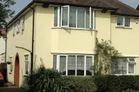 Carlton Lodge - Bed and Breakfasts