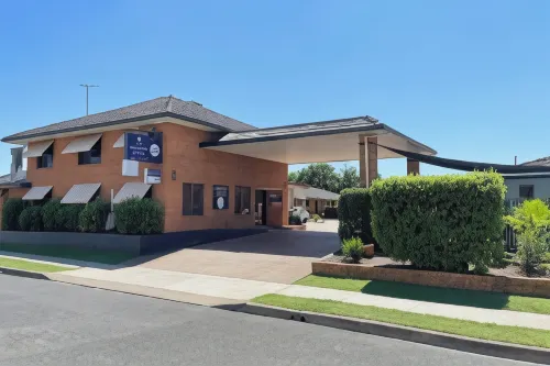 Adelong Motel