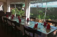 Inland Oasis Motel - Lemmikkieläimet sallittu