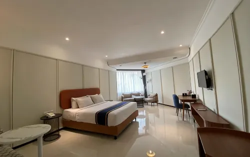 Aron Hotel Purwokerto - 2-Star