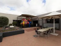 Young Federation Motor Inn and Services Club Hotels in Young