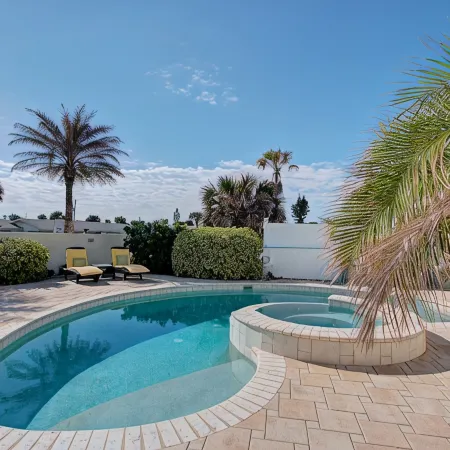 Spacious Oceanfront House has Private Pool, Ocean Deck and Panoramic Ocean Views