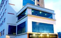 Hotel Grand Tiga Mustika - 4-Star