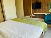 Hotel Global Inn - Few Steps Walk to Golden Temple - Pensions