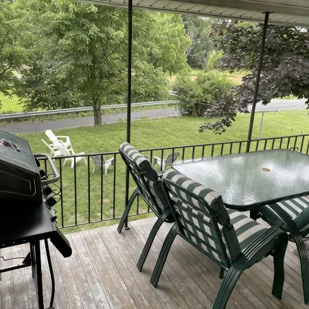 Newly Renovated! Way-Har Farms Guest Cottage