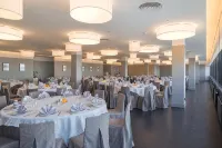 AZIMUT Сити Отель Владивосток (Азимут Владивосток) - С баром