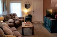 Downtown Alamosa 3 Bedroom 2 Bath Home - Wifi