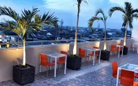 Grand Hotel - ที่มีที่จอดรถ