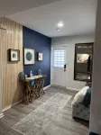Modern beach apartment 1.0 mile to the beach...