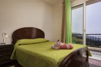 Viewpoint House