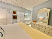 Mermaid Escape~Romantic Getaway Newly Renovated with Luxurious & Stunning Views - Wifi