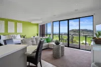 Horizon Deluxe Apartments