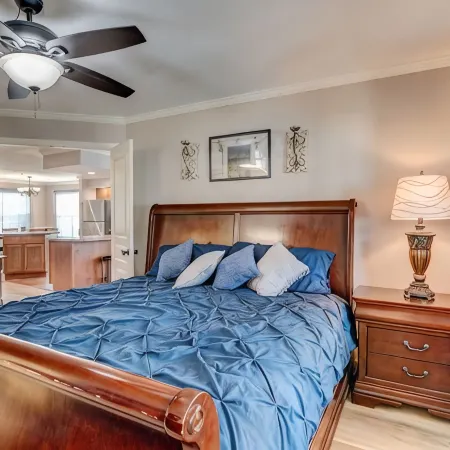 No Stairs 2Br with King Beds, Pools & Peaceful Creek View Near Table Rock Lake