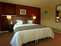 Newburgh Inn Hotels in Ellon