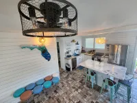 Frannys FUN Florida Cottage by the Beach Downtown Fort Walton Beach! - Country Houses