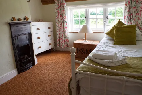 Views over open farmland ideally situated for exploring the Suffolk coast - Homestays