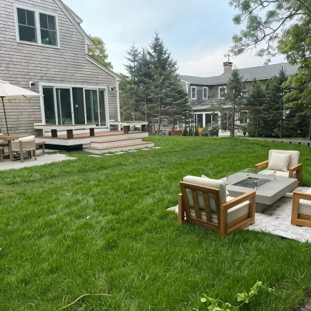 Charming 3-bedroom w/loft.New Construction home with AC,WiFi. Short walk to town