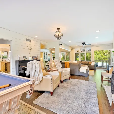 La Jolla Beach House. 2 Minute Walk to the Beach!