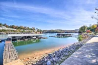 Deerfield Lakefront Condo/Boat Slip Included! - 4-stjärniga
