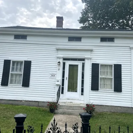 Mystic Morgan House