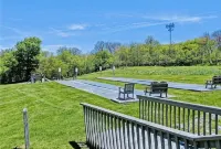 Experience Mountain Bliss: Cozy Condo w Resort Amenities in Beech Mountain, NC! - Pools
