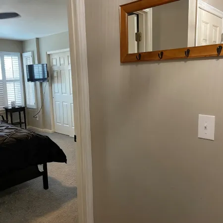 Downtown3BR/2.5BA Townhouse-RoofBalcony-Park 2Cars
