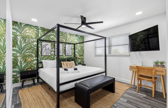 Modern Paradise - Heated Pool - Playground - Pickleball - Game Room