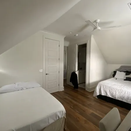 Luxury home— 5 minutes to Mississippi State!
