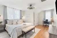Bell House - Contemporary Comfort Near Wards Road with a Luxurious Hot Tub. - 4-Star