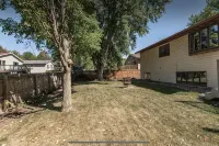Home Calls the Heart- 10 minutes to Mayo.  Split-level home with fenced-in yard. - บังกะโล