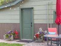 Happy Bison Bungalow - located in Downtown Cody! - Bungalow