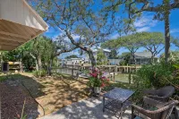 Coral Moon House-2 Kitchens, Fish, Kayak, Walk to Beach, Lots of Parking - 3-Star