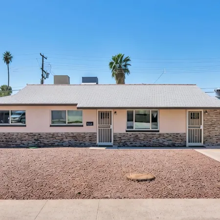 Heated Pool & Hot Tub ⭐️ Mins to Old Town, ASU, Hiking and ⛳️