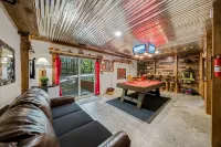 Log Cabin, Utk/Neyland, Smokies, 16Acres, FP, HotTub, GameRoom, Fishing, Pets - シャレー