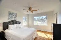 3-bedroom home in Old Midland/Downtown Area w/ spacious backyard and fireplace - Bungalows